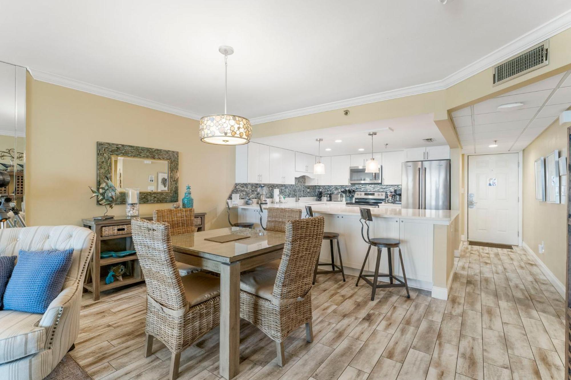 Stunning 2/2 Designer Condo W Coastal Appeal Right On The Gulf! ปานามาซิตี้บีช ภายนอก รูปภาพ